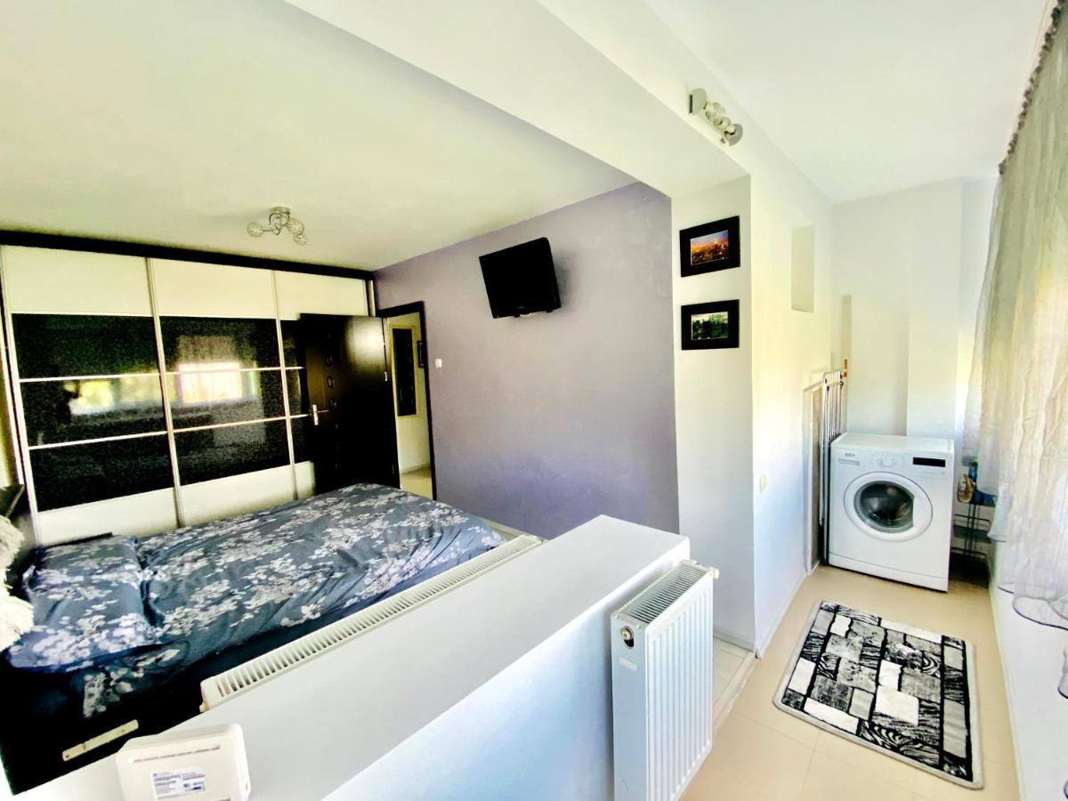 Cozy Central Place Brăila Екстериор снимка