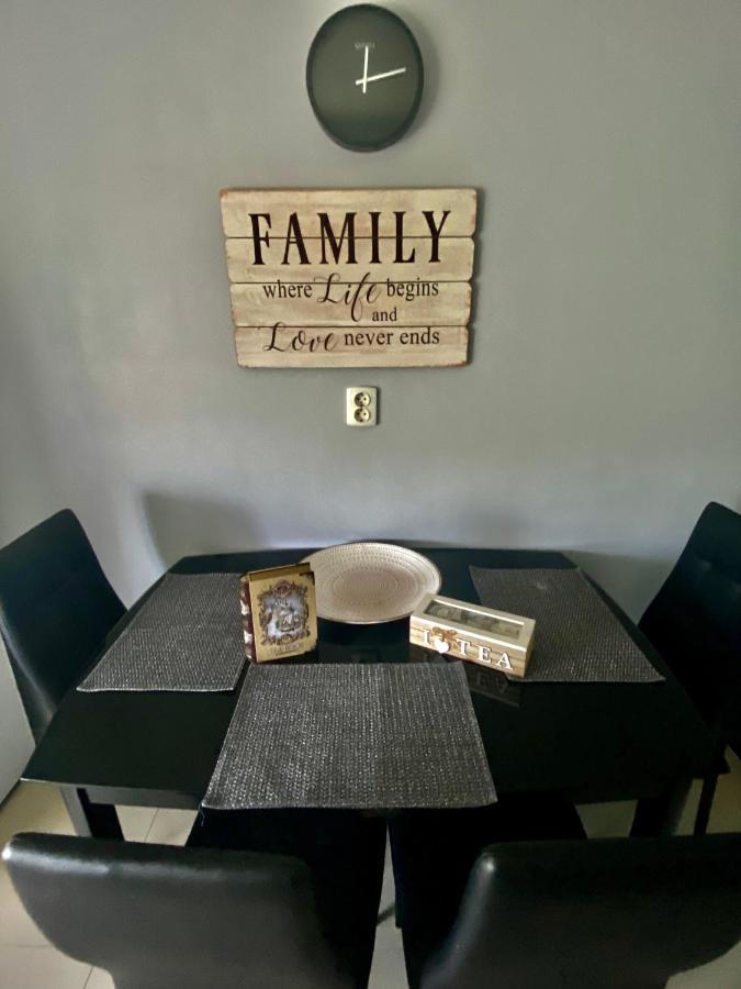 Cozy Central Place Brăila Екстериор снимка